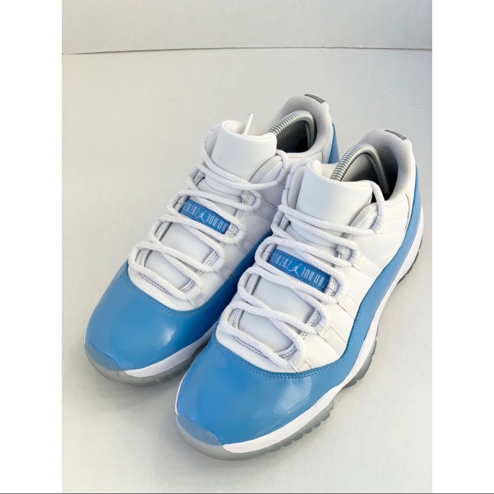Air Jordan 11 Low UNC Men's size 9.5